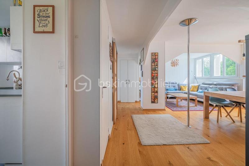 Appartement - 90 m² - 4 pièces