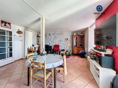 Maison - 141 m² - 6 pièces