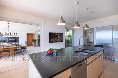 Villa - 530 m² - 7 pièces