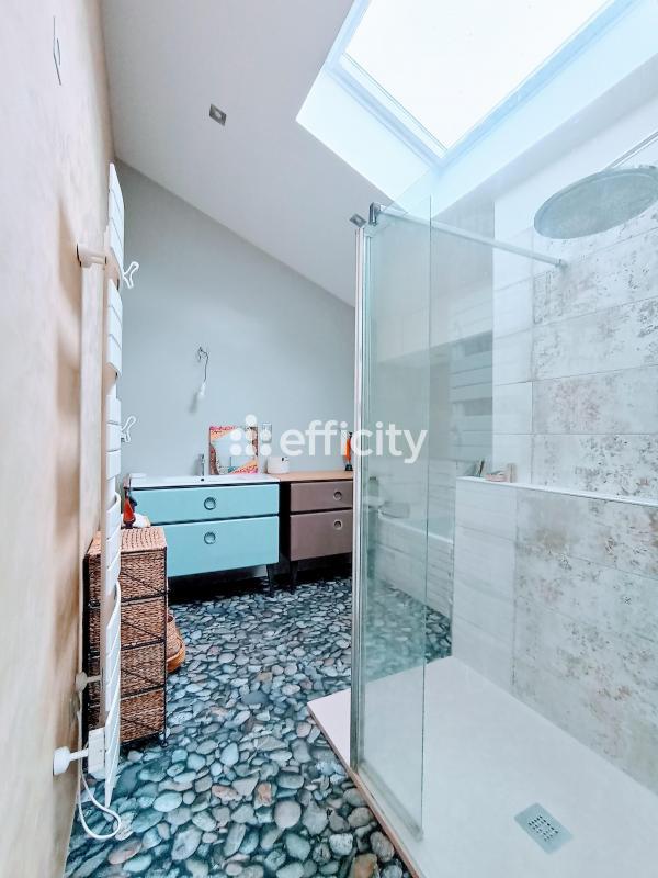 Maison - 156 m² - 8 pièces