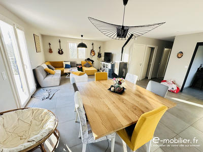 Maison - 134 m² - 6 pièces