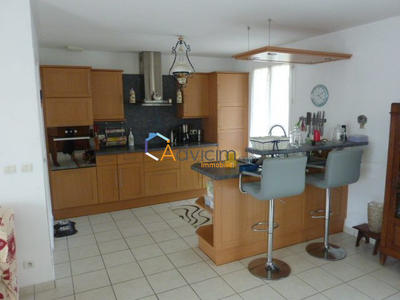 Maison - 139 m² - 6 pièces