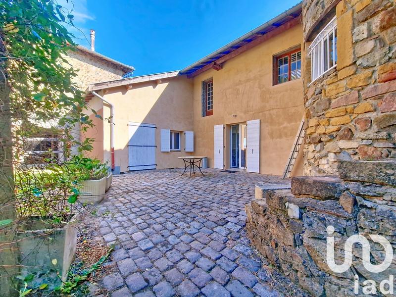 Maison - 327 m² - 9 pièces