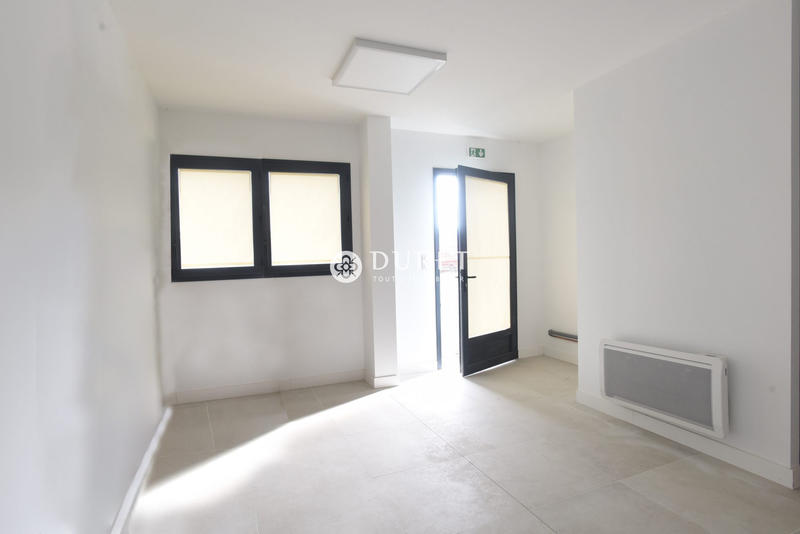 Local d'activités - 213 m²