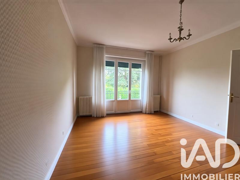 Maison - 225 m² - 6 pièces