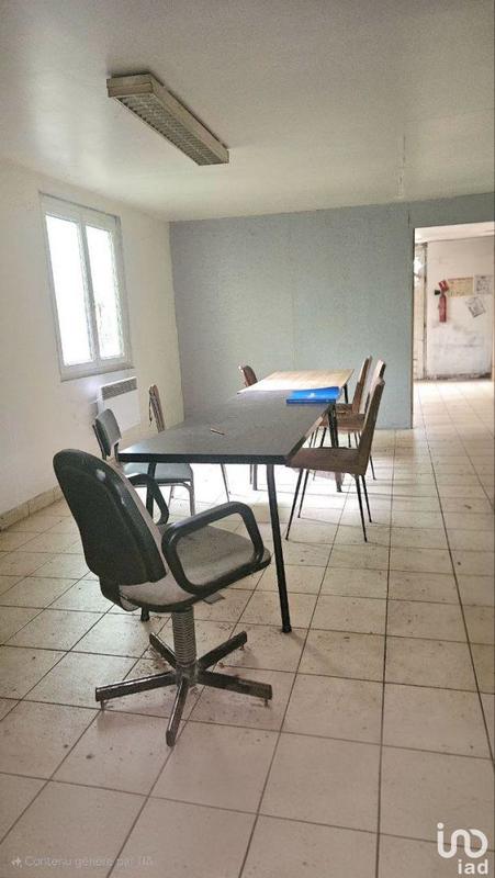 Local commercial - 1 765 m²