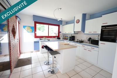 Maison - 135 m² - 7 pièces