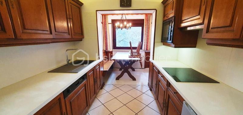 Propriété - 312 m² - 7 pièces