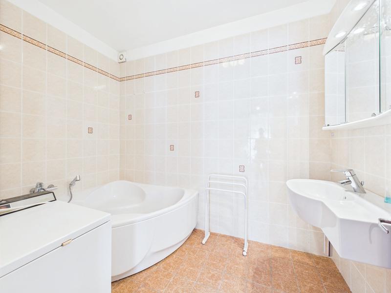 Maison ancienne - 188 m² - 6 pièces