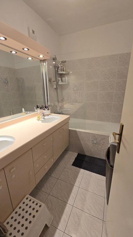 Appartement - 94 m² - 3 pièces