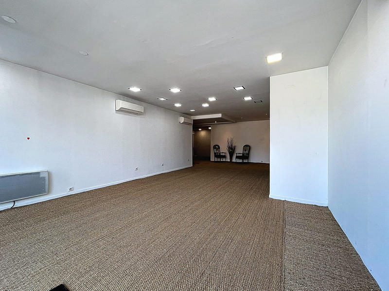 Fonds de commerce - Local commercial - 70 m²