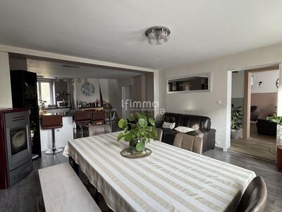 Maison - 136 m² - 6 pièces