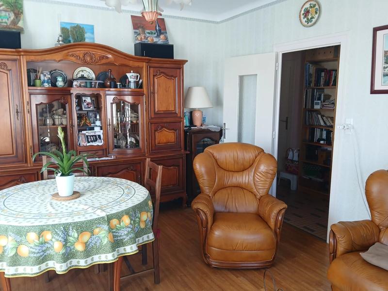 Maison - 163 m² - 8 pièces