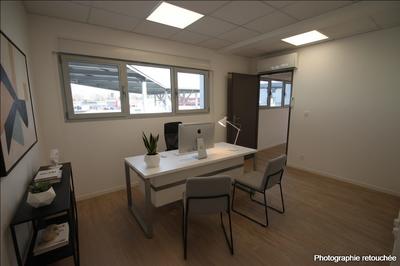Bureau - 66 m²