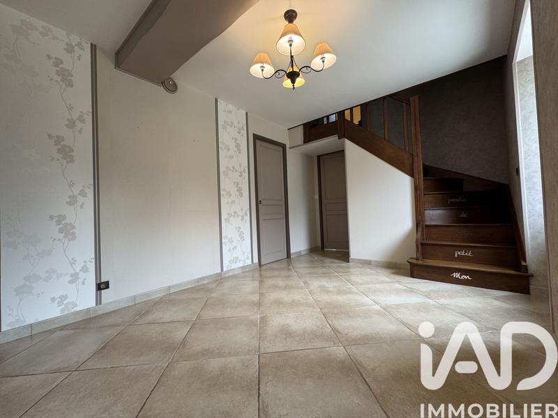 Maison - 156 m² - 9 pièces