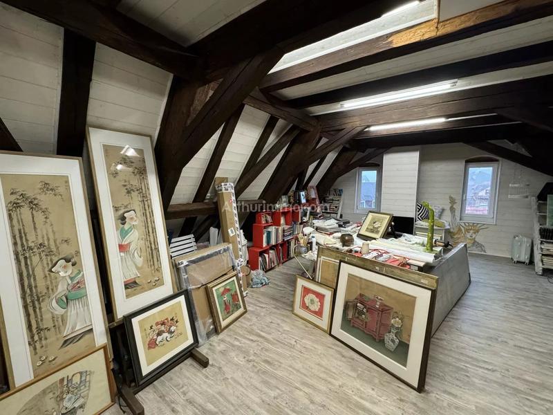 Appartement - 207 m² - 6 pièces