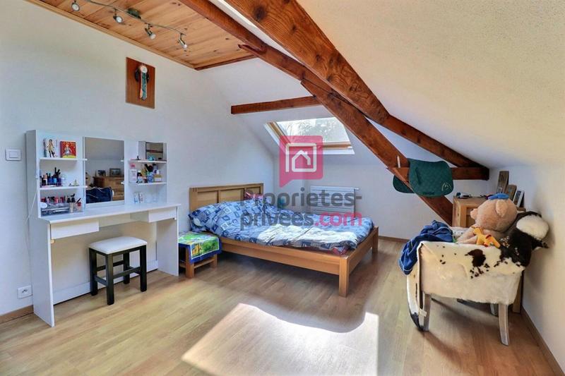 Maison - 183 m² - 9 pièces