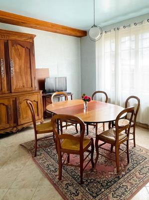 Maison - 142 m² - 8 pièces