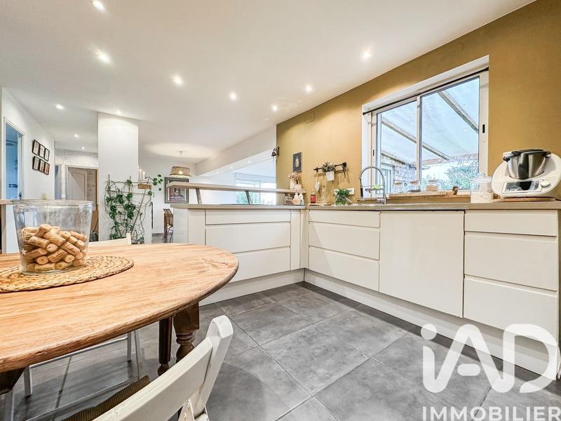 Maison - 140 m² - 5 pièces