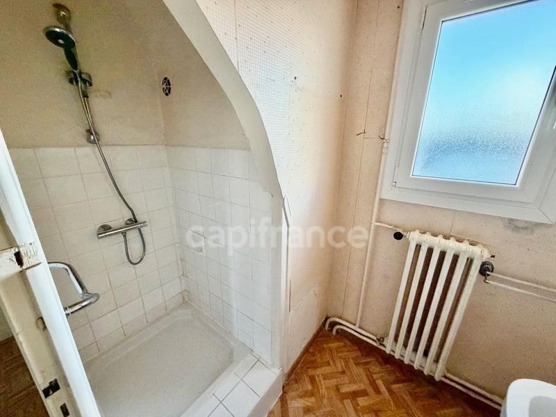 Maison - 80 m² - 5 pièces