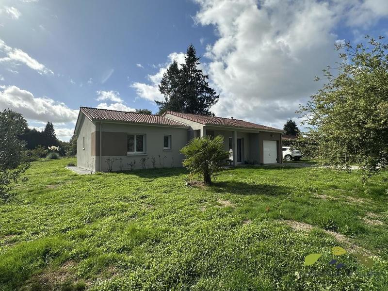 Maison - 99 m² - 4 pièces