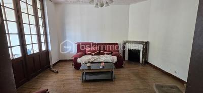 Maison ancienne - 384 m² - 7 pièces