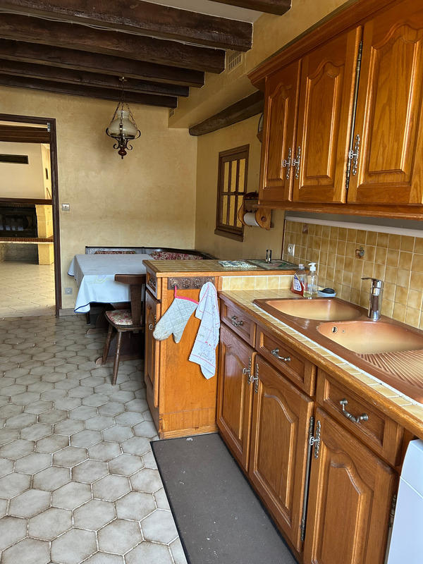 Maison - 230 m² - 10 pièces