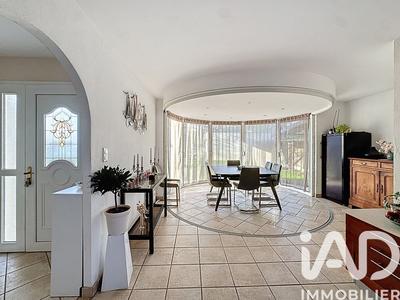 Maison - 162 m² - 7 pièces