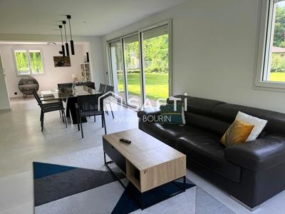 Maison - 289 m² - 9 pièces