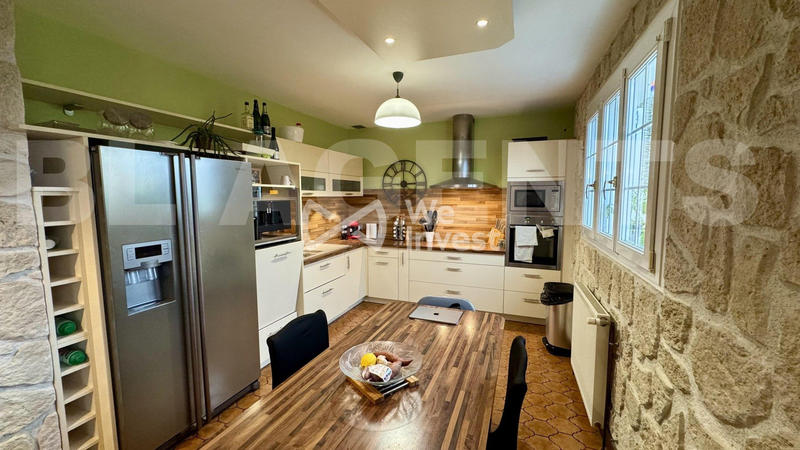 Maison - 150 m² - 5 pièces