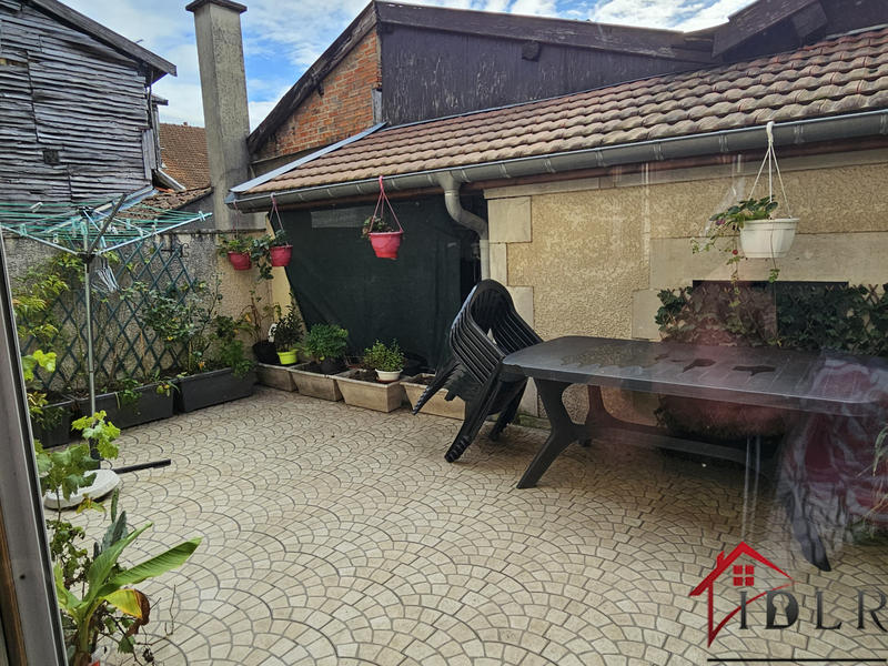 Immeuble - 218 m² - 7 pièces