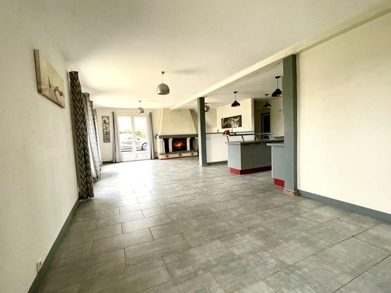 Maison traditionnelle - 165 m² - 8 pièces