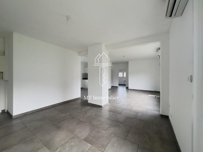 Maison - 94 m² - 5 pièces