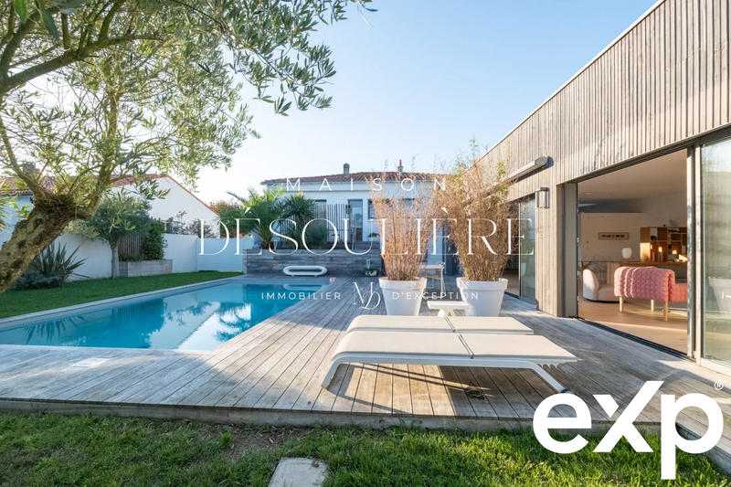 Villa - 220 m² - 7 pièces