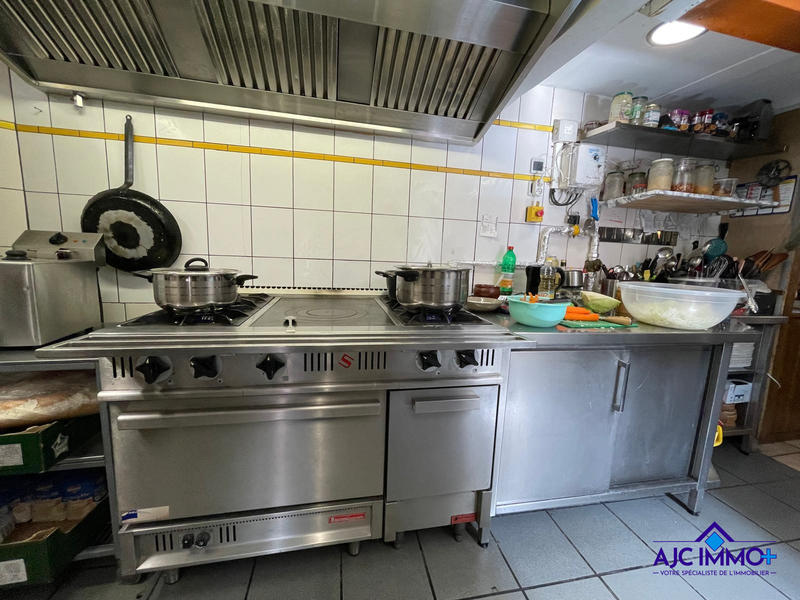 Fonds de commerce - Hôtellerie / Restauration - 142 m²