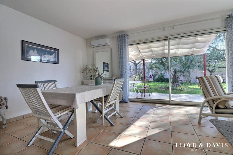 Maison - 96 m² - 4 pièces