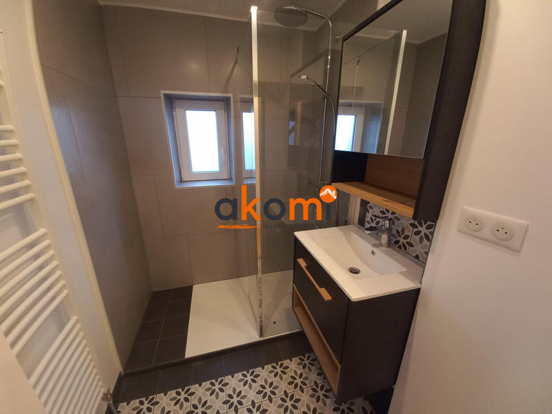 Maison - 121 m² - 7 pièces