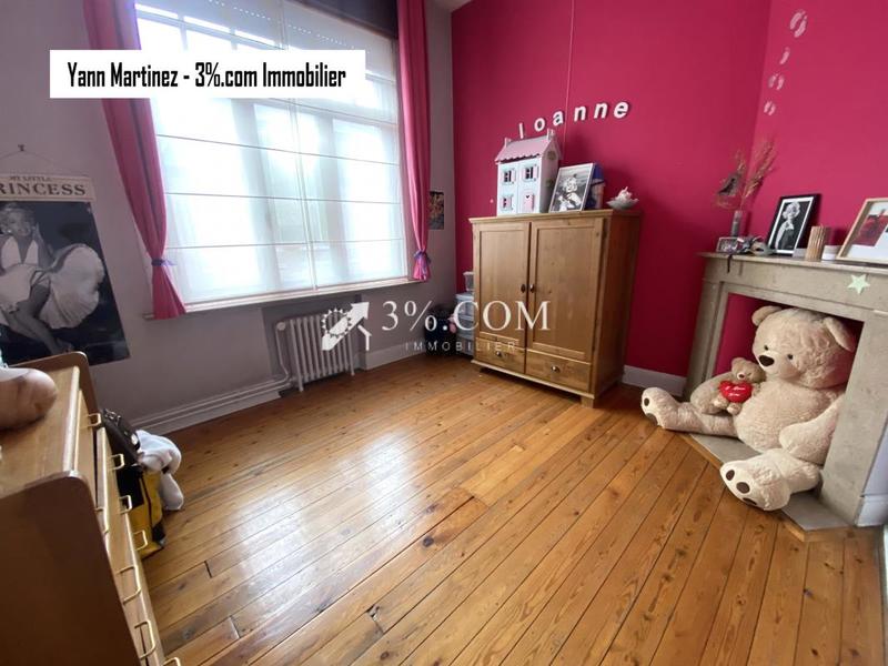 Maison - 276 m² - 9 pièces