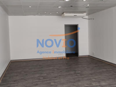 Bureau - 54 m² - 1 pièce