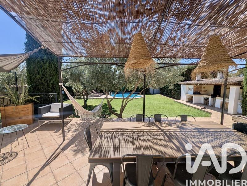 Maison - 102 m² - 5 pièces