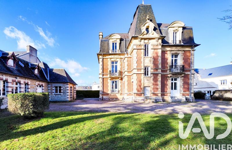 Maison - 256 m² - 9 pièces