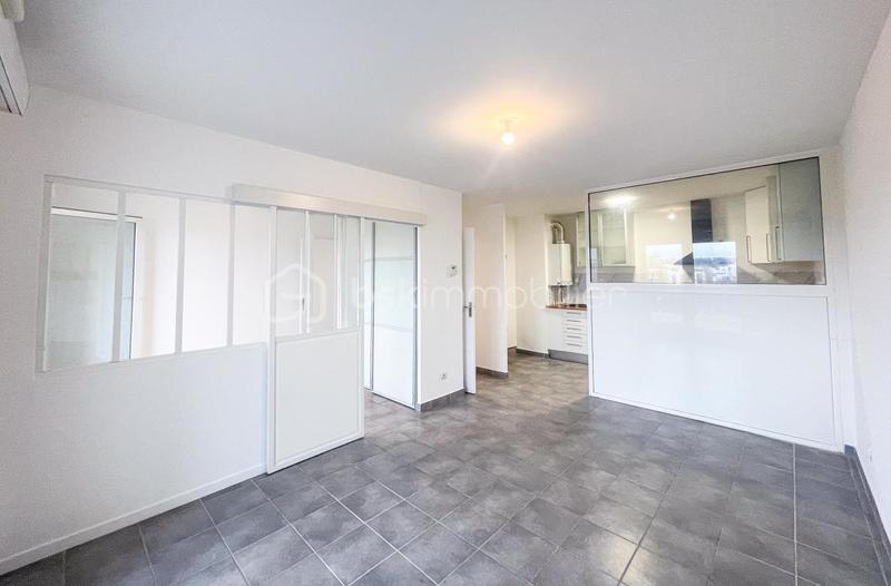 Appartement - 56 m² - 3 pièces