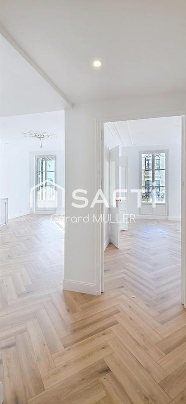 Appartement - 160 m² - 5 pièces