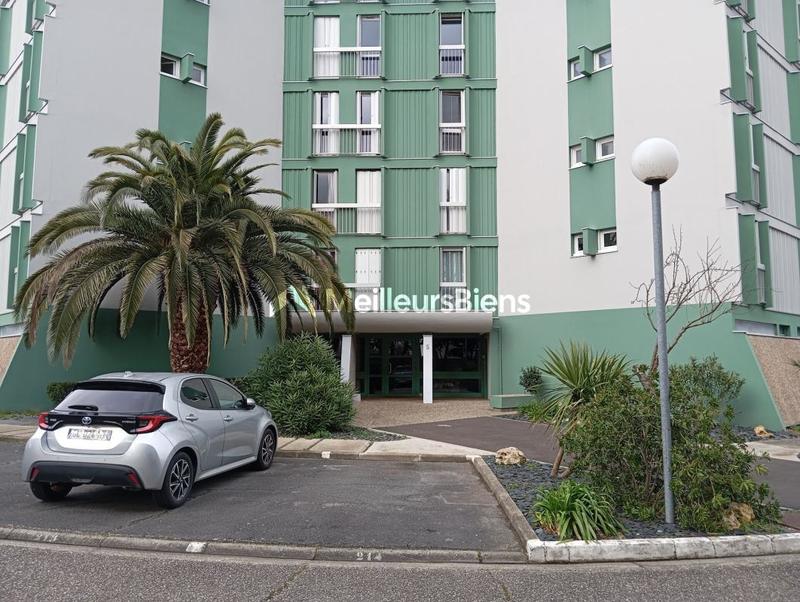 Appartement - 100 m² - 5 pièces