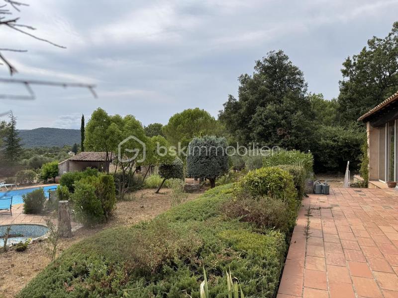 Maison - 169 m² - 6 pièces