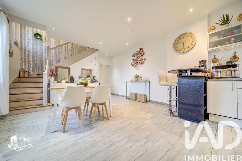 Maison - 80 m² - 4 pièces