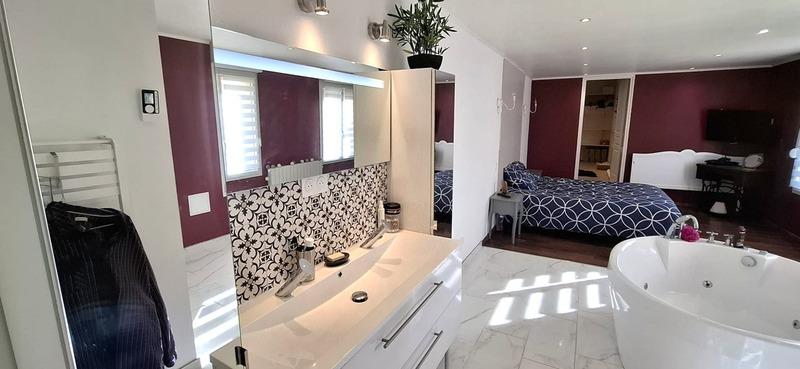 Maison - 140 m² - 5 pièces