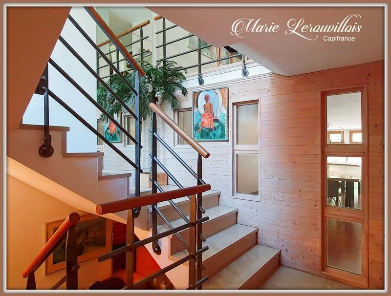 Maison de ville - 292 m² - 10 pièces