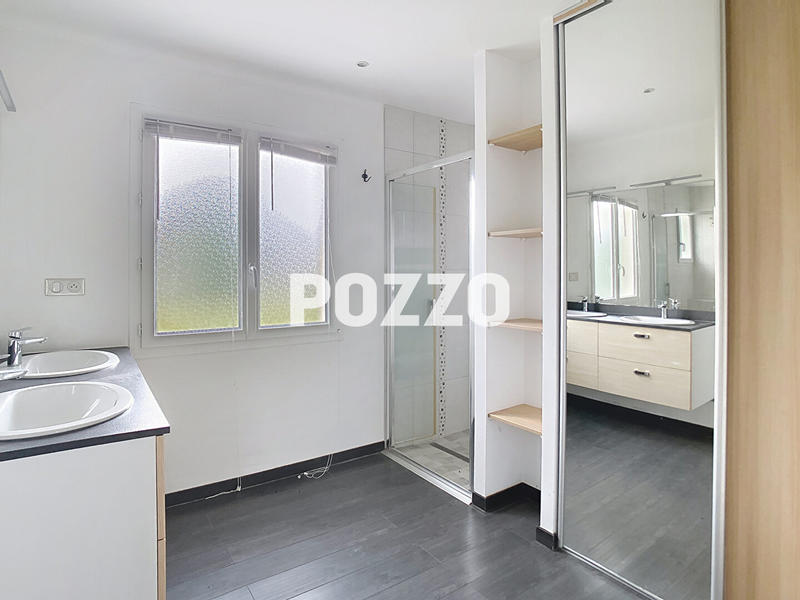 Maison - 160 m² - 7 pièces