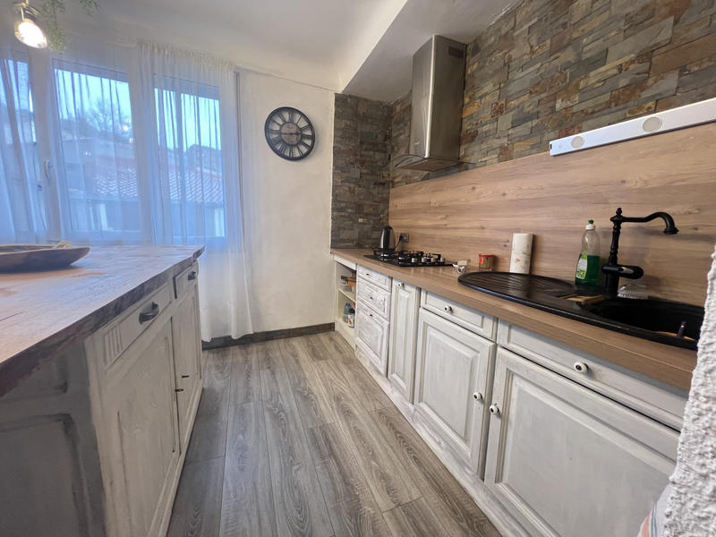 Maison de village - 80 m² - 4 pièces